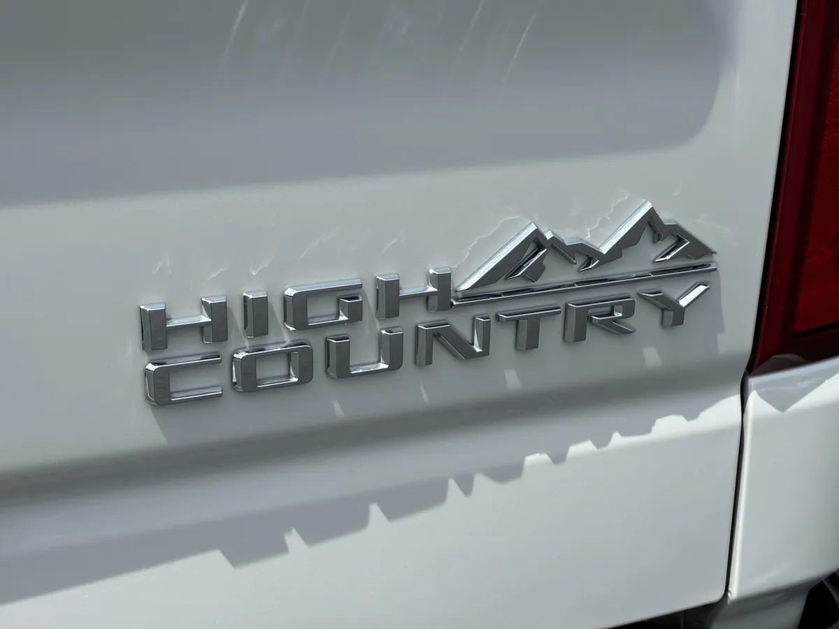 2025 Chevrolet Silverado 1500 High Country thumbnail 12