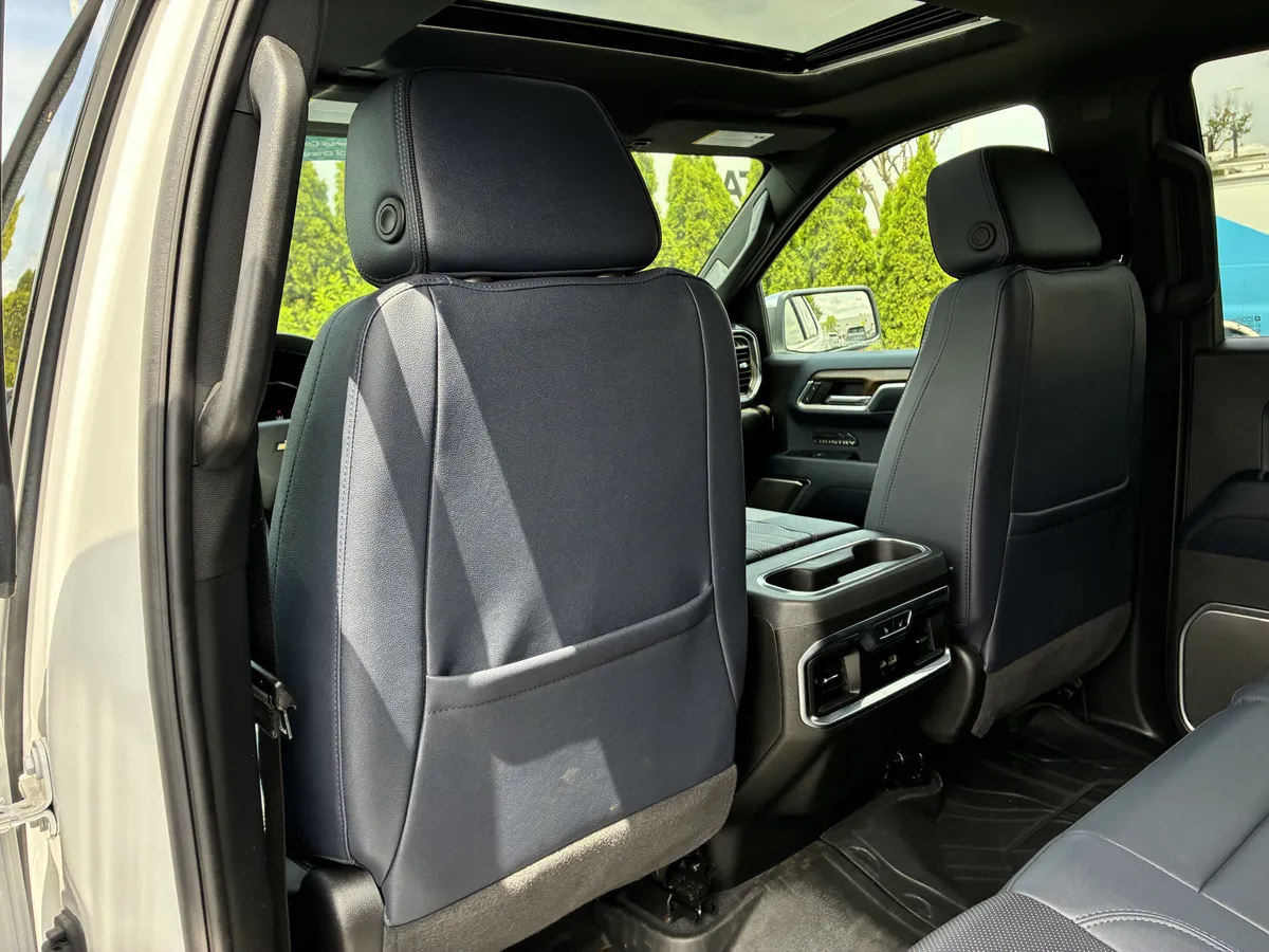 2025 Chevrolet Silverado 1500 High Country thumbnail 16