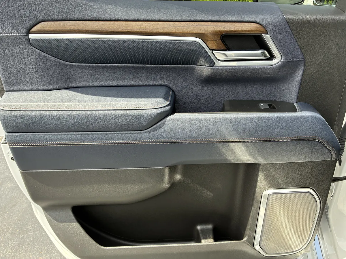 2025 Chevrolet Silverado 1500 High Country thumbnail 17