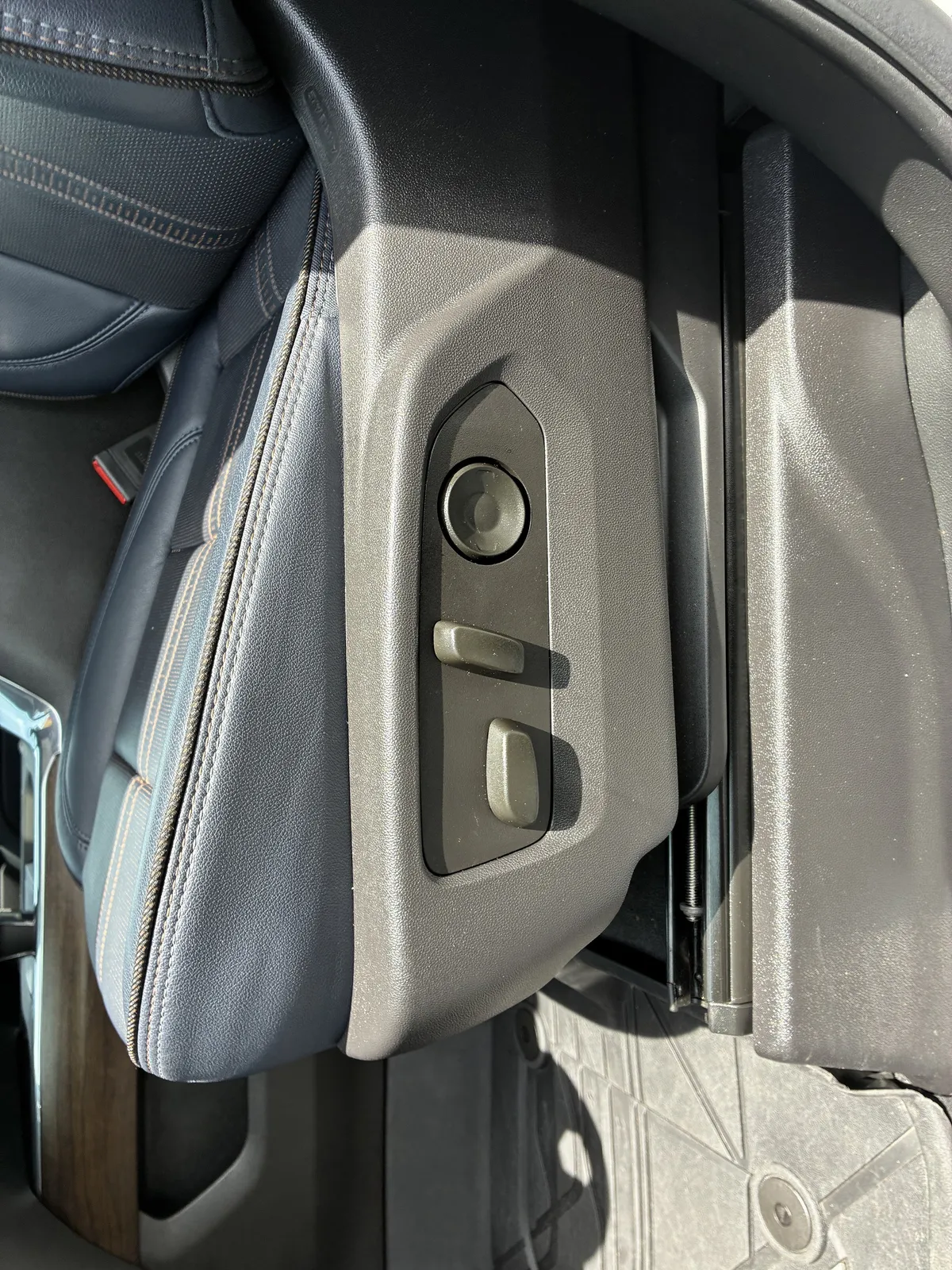 2025 Chevrolet Silverado 1500 High Country thumbnail 26