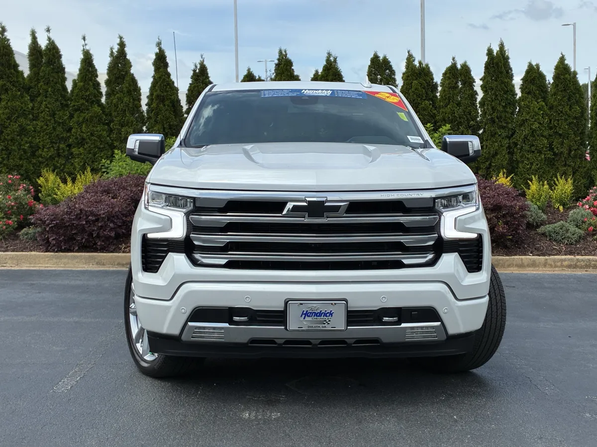2025 Chevrolet Silverado 1500 High Country thumbnail 4
