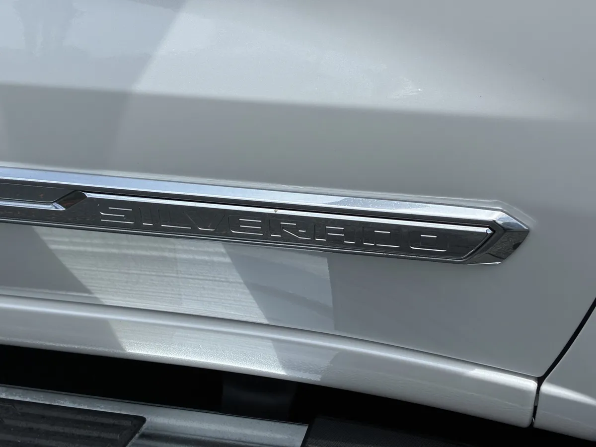 2025 Chevrolet Silverado 1500 High Country thumbnail 6