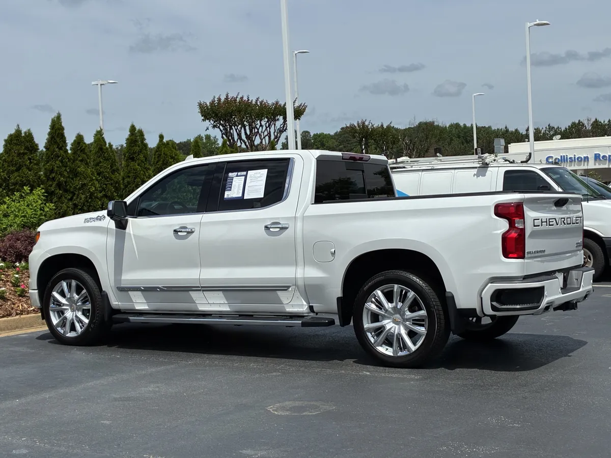 2025 Chevrolet Silverado 1500 High Country thumbnail 9