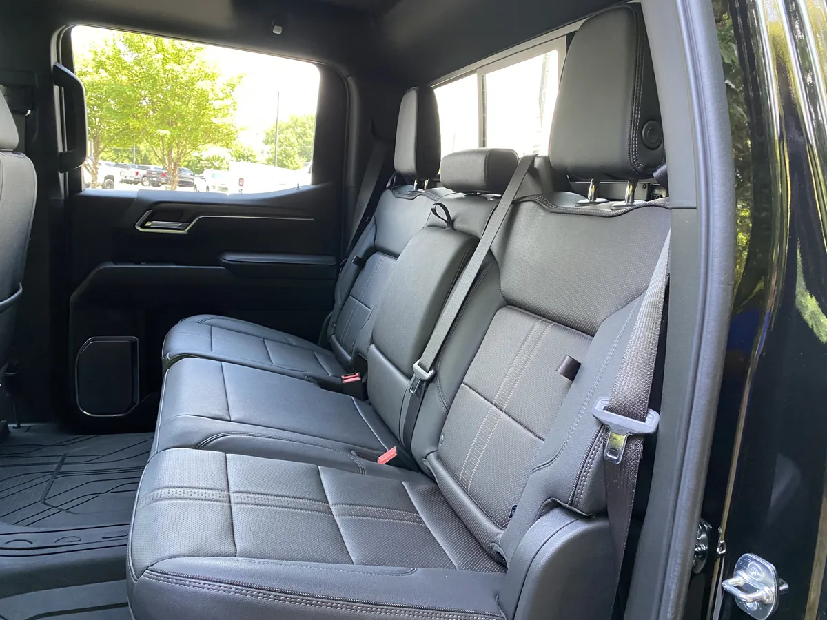 2025 Chevrolet Silverado 1500 High Country thumbnail 41