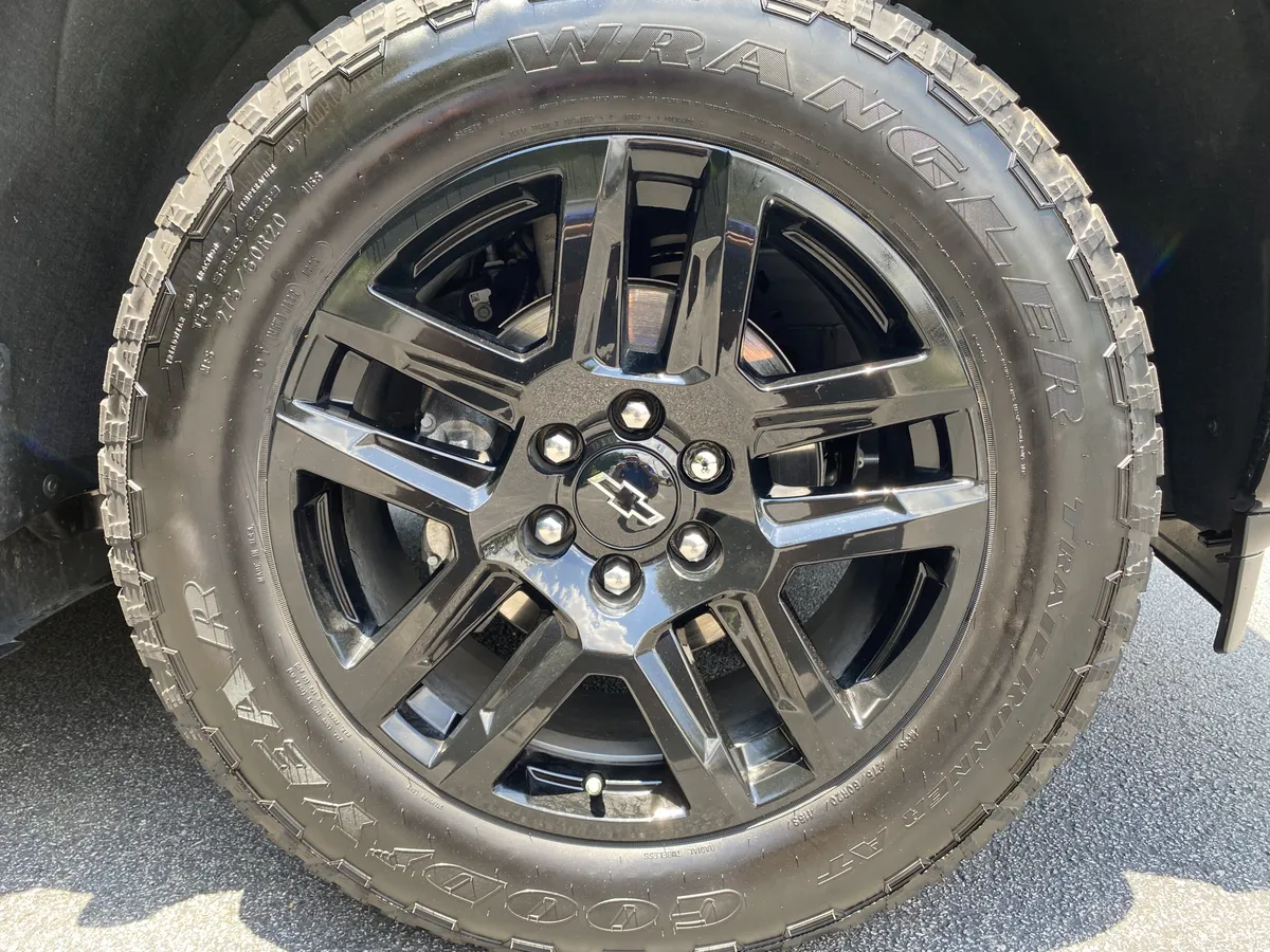 2025 Chevrolet Silverado 1500 High Country thumbnail 50
