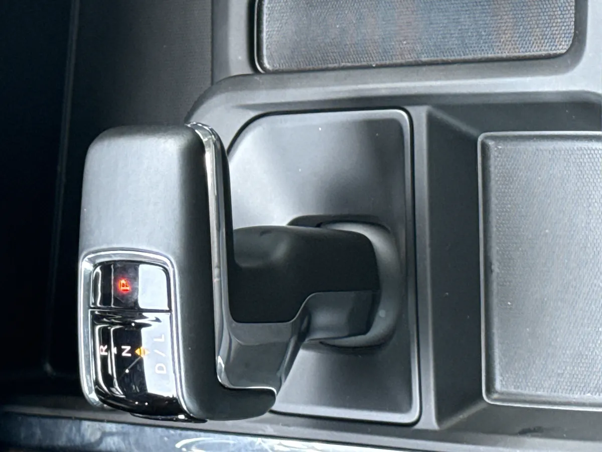 2025 Chevrolet Silverado 1500 High Country thumbnail 25