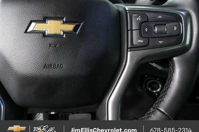 2025 Chevrolet Silverado 1500 LT thumbnail 9