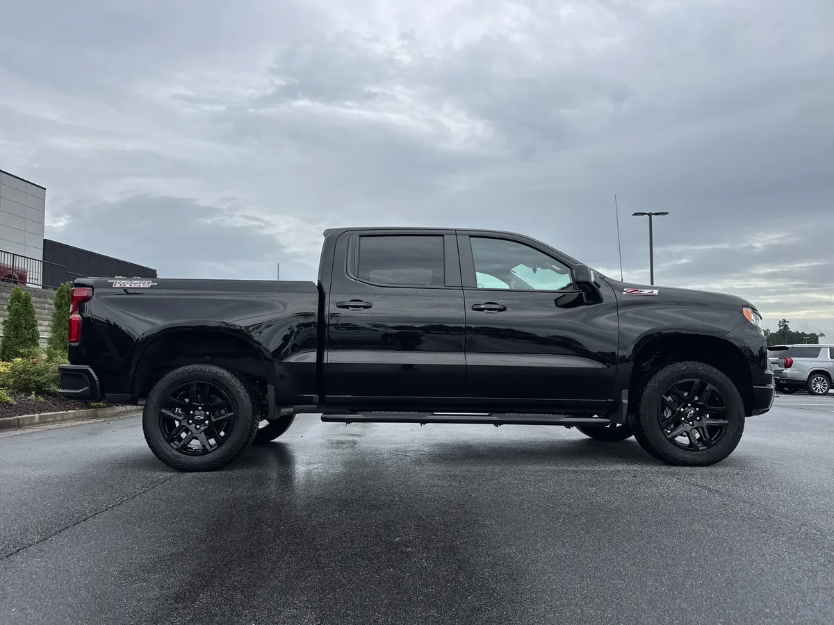 2025 Chevrolet Silverado 1500 LT Trail Boss thumbnail 10