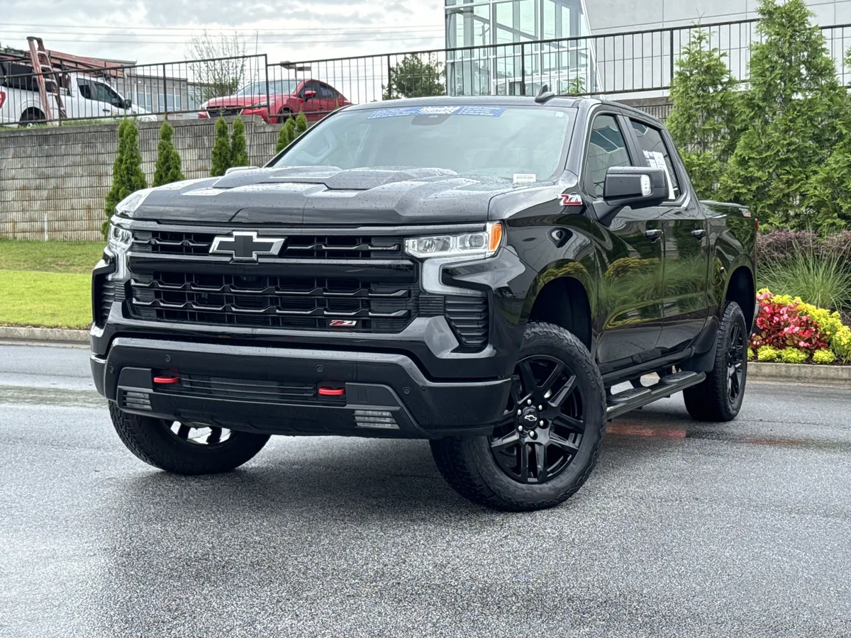 2025 Chevrolet Silverado 1500 LT Trail Boss thumbnail 4