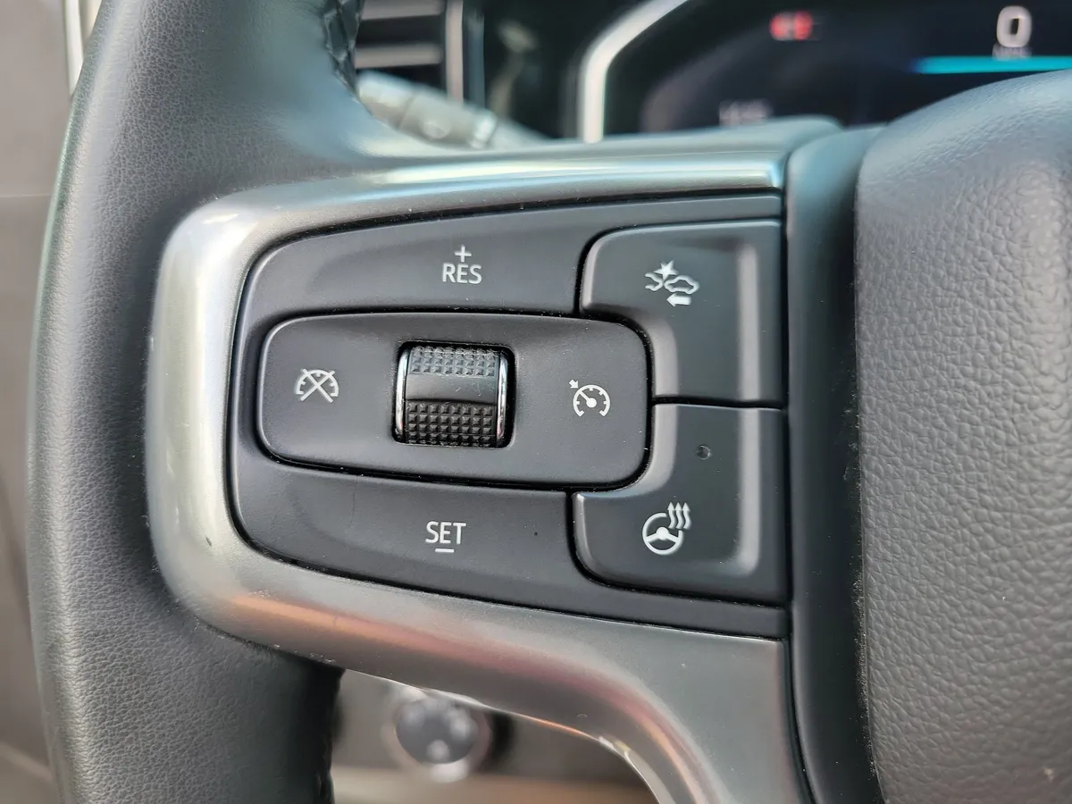 2025 Chevrolet Silverado 1500 LT w/1LT thumbnail 17