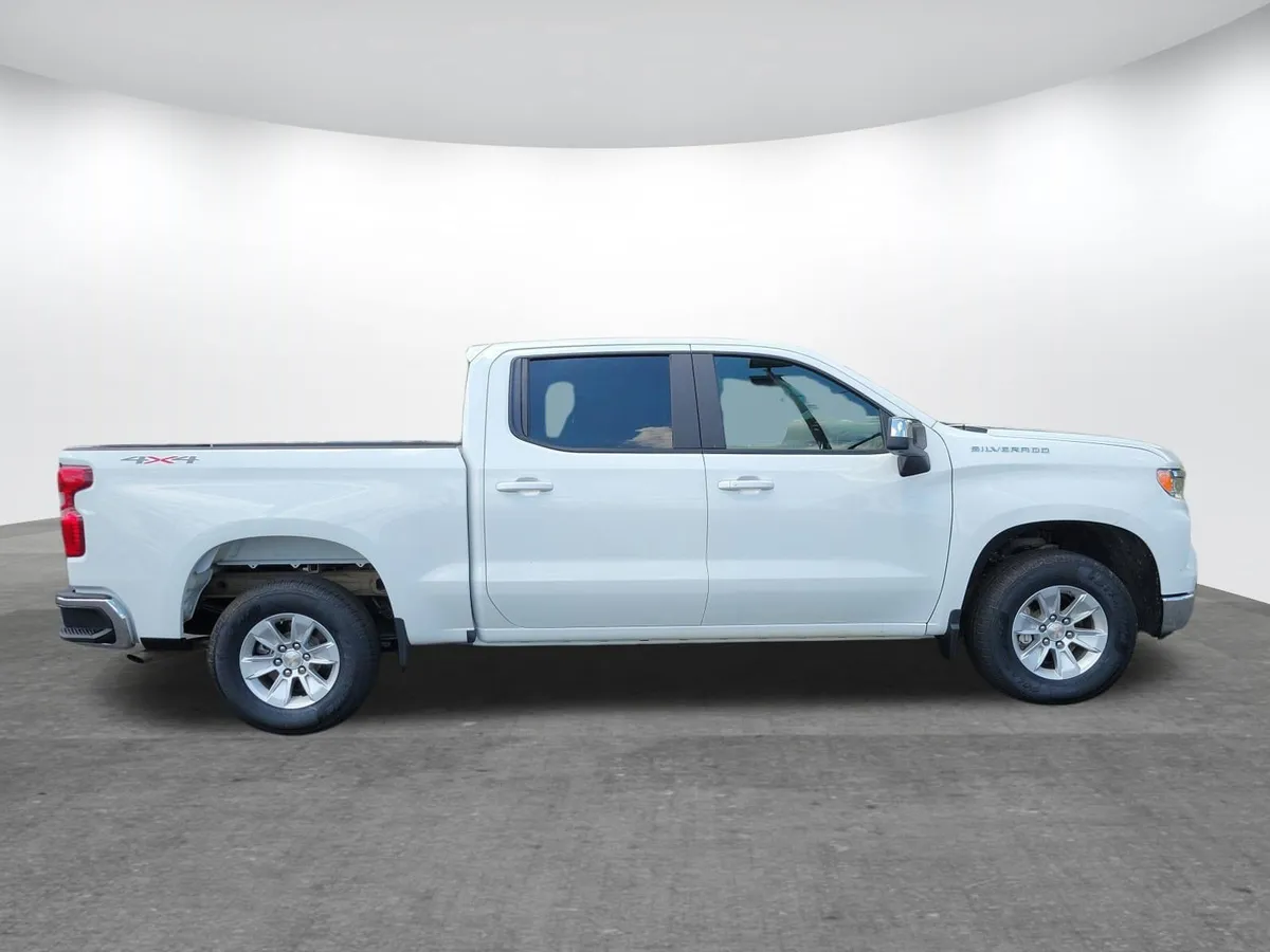 2025 Chevrolet Silverado 1500 LT w/1LT thumbnail 23