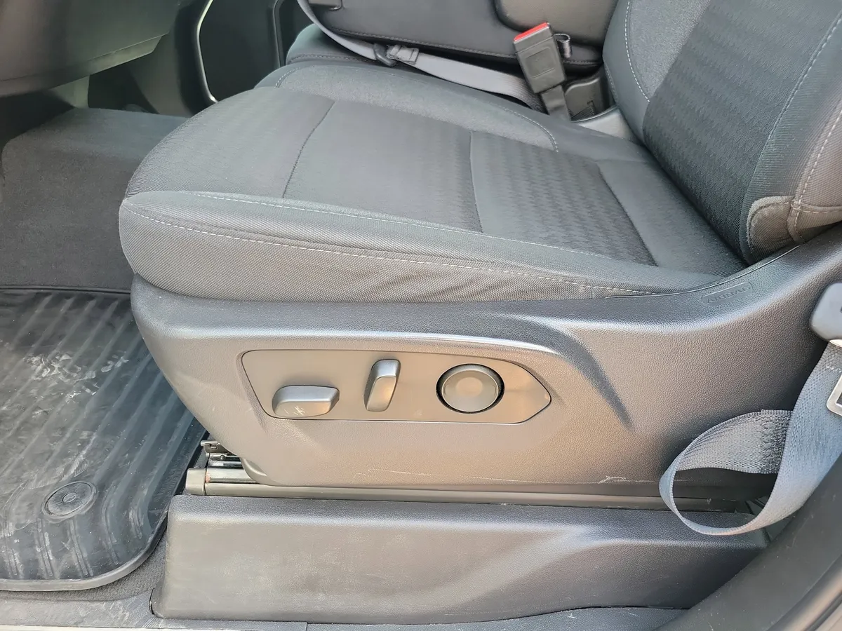 2025 Chevrolet Silverado 1500 LT w/1LT thumbnail 5
