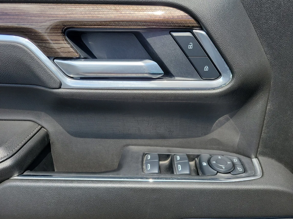 2025 Chevrolet Silverado 1500 LT w/1LT thumbnail 7