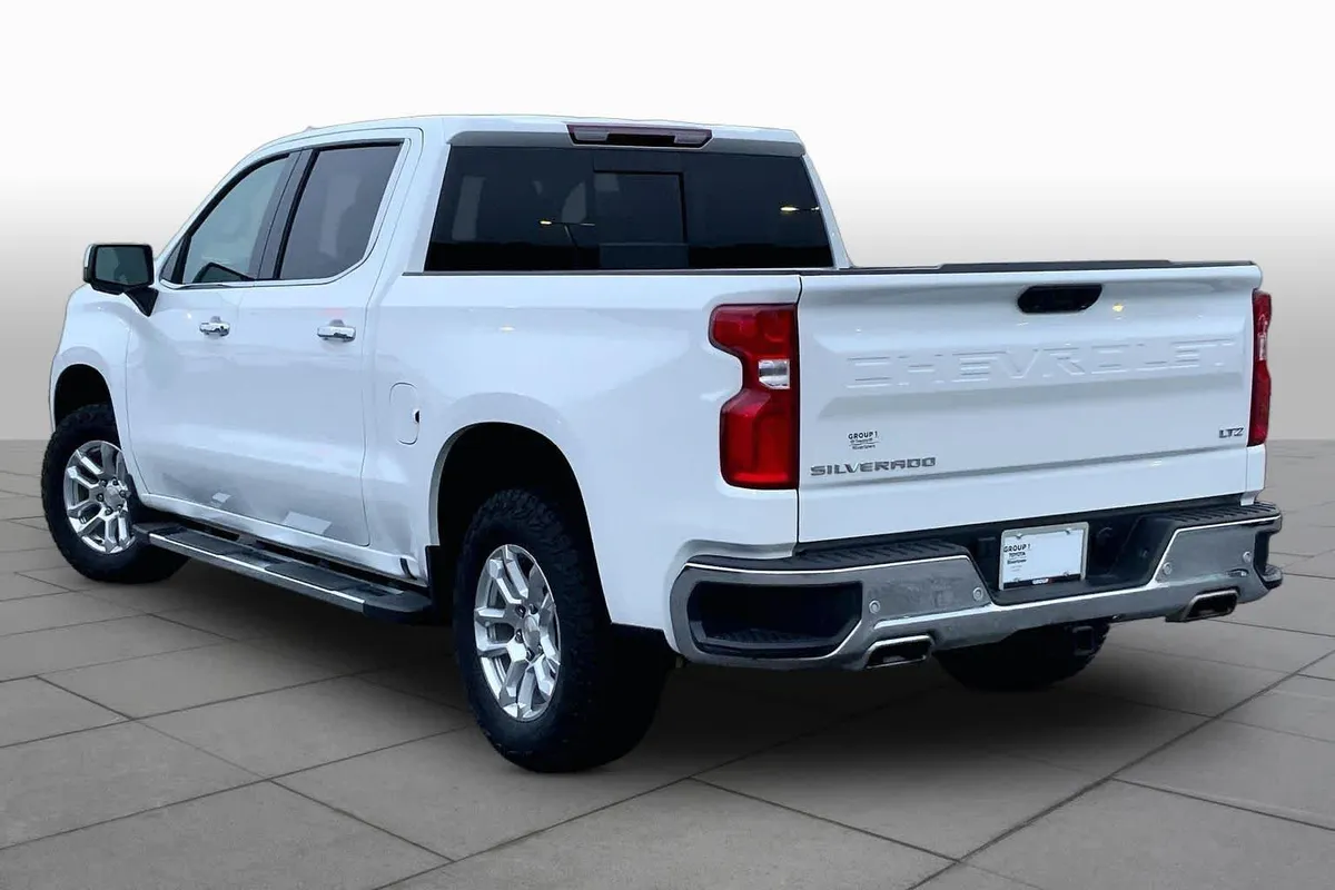 2025 Chevrolet Silverado 1500 LTZ thumbnail 12