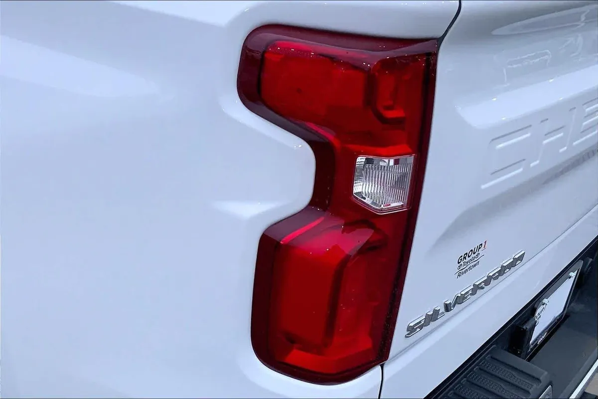 2025 Chevrolet Silverado 1500 LTZ thumbnail 27