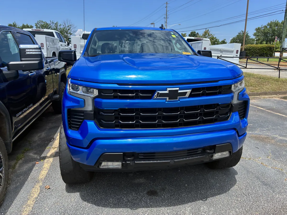 2025 Chevrolet Silverado 1500 RST thumbnail 2