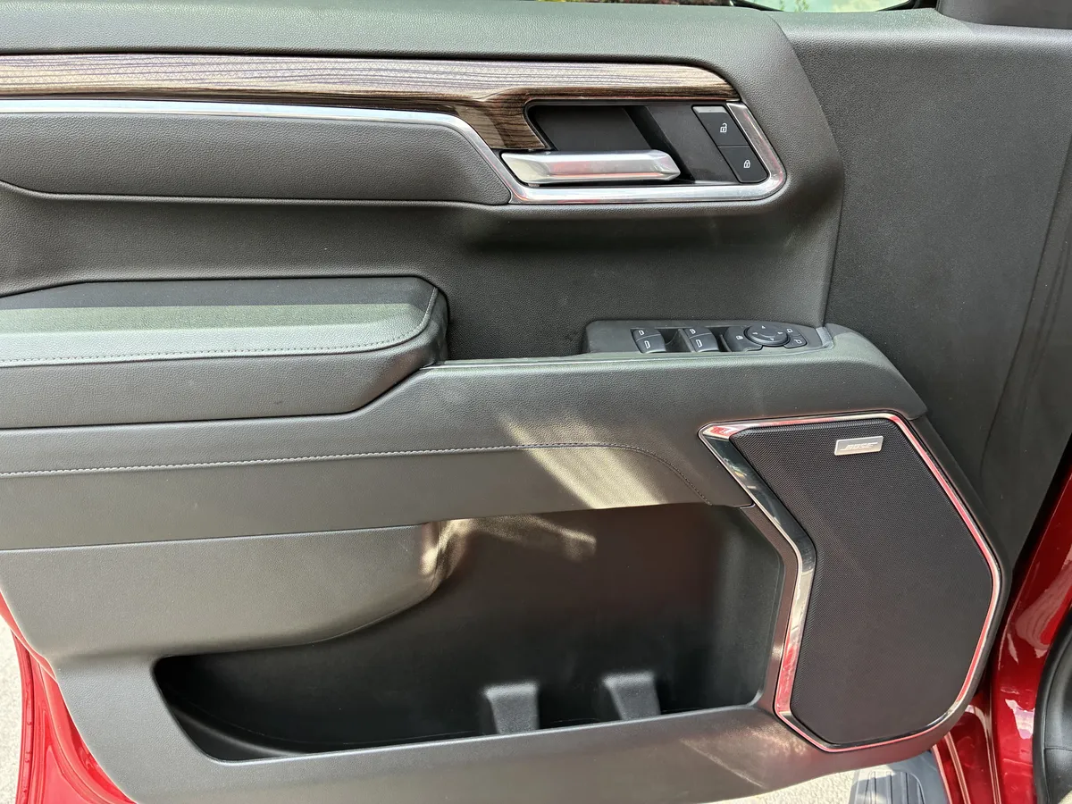 2025 Chevrolet Silverado 1500 RST thumbnail 23