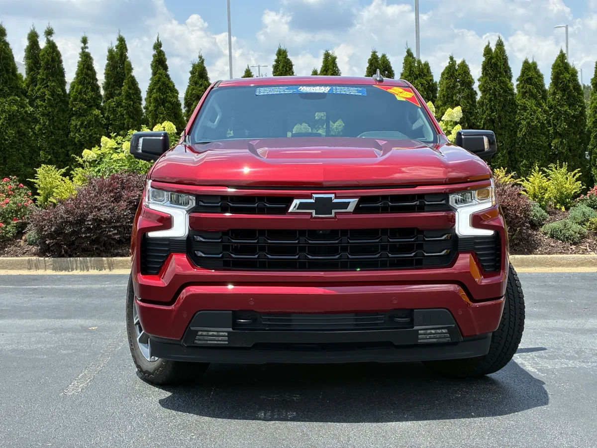 2025 Chevrolet Silverado 1500 RST thumbnail 4