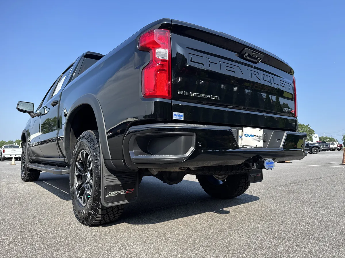 2025 Chevrolet Silverado 1500 ZR2 thumbnail 7