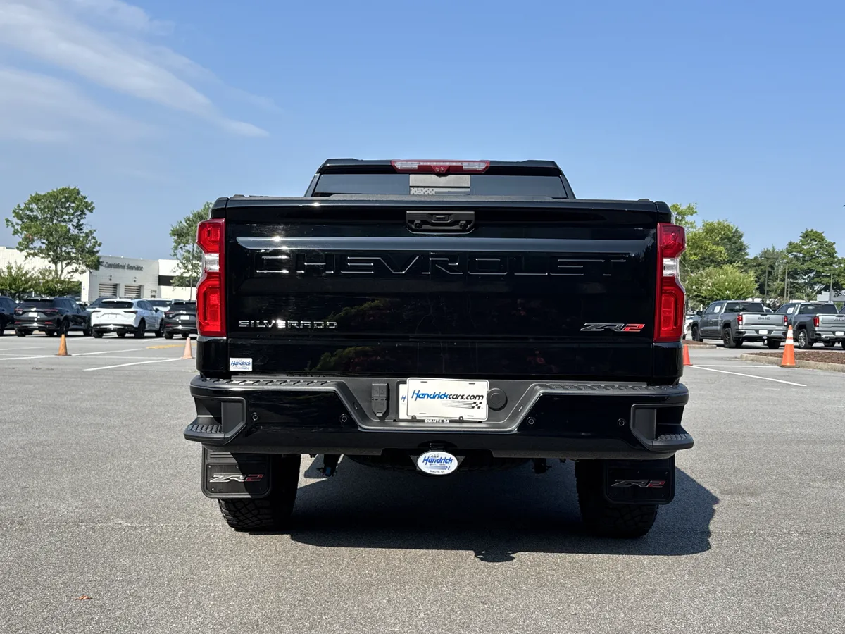 2025 Chevrolet Silverado 1500 ZR2 thumbnail 8