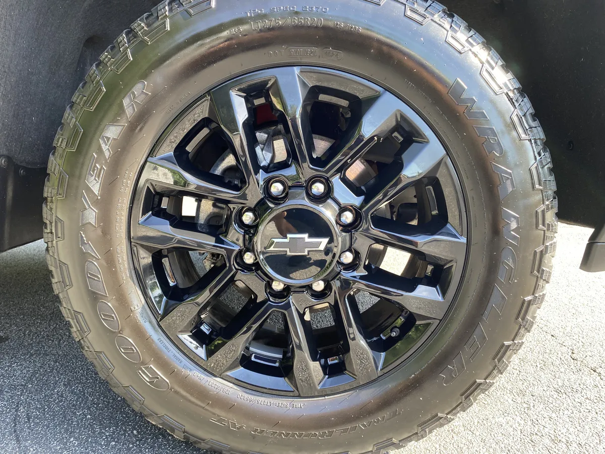 2025 Chevrolet Silverado 2500HD Custom thumbnail 13