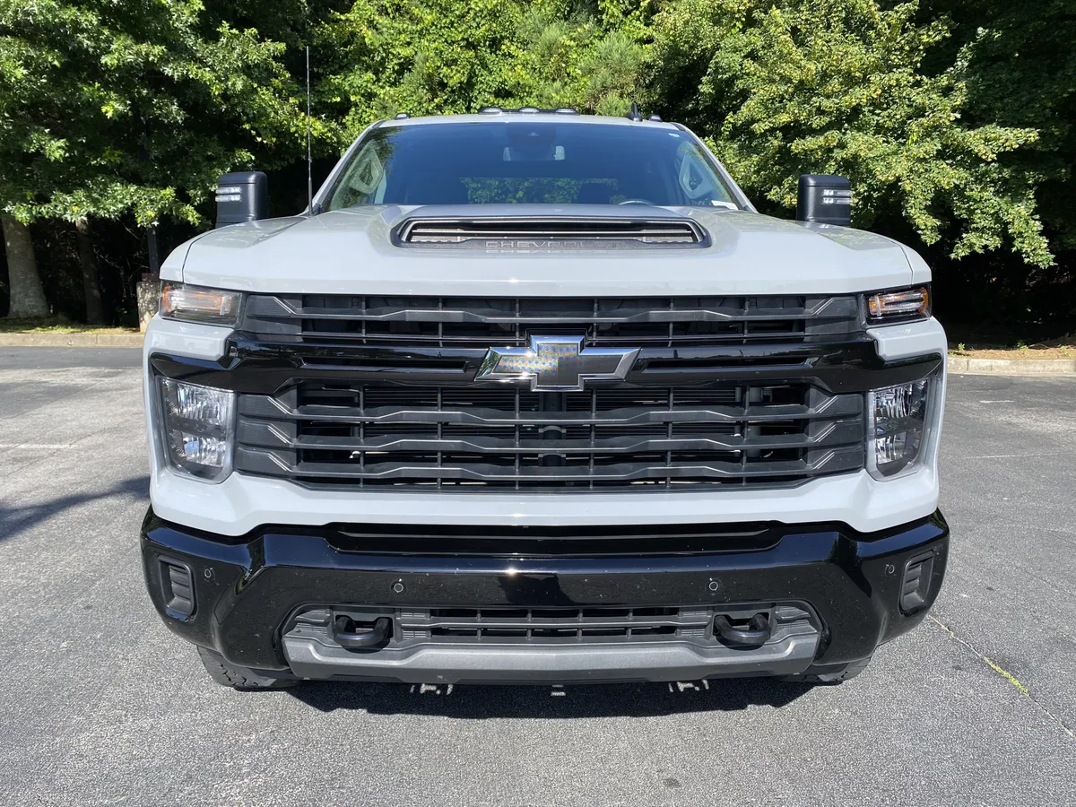 2025 Chevrolet Silverado 2500HD Custom thumbnail 2