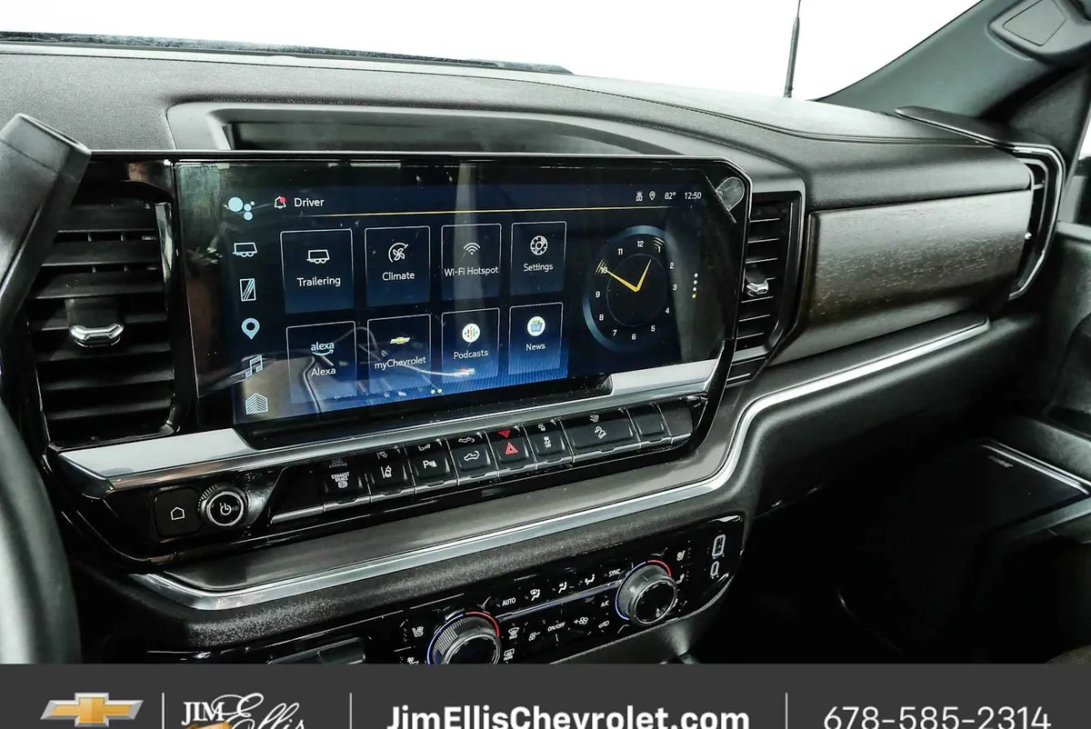 2025 Chevrolet Silverado 2500HD High Country thumbnail 13