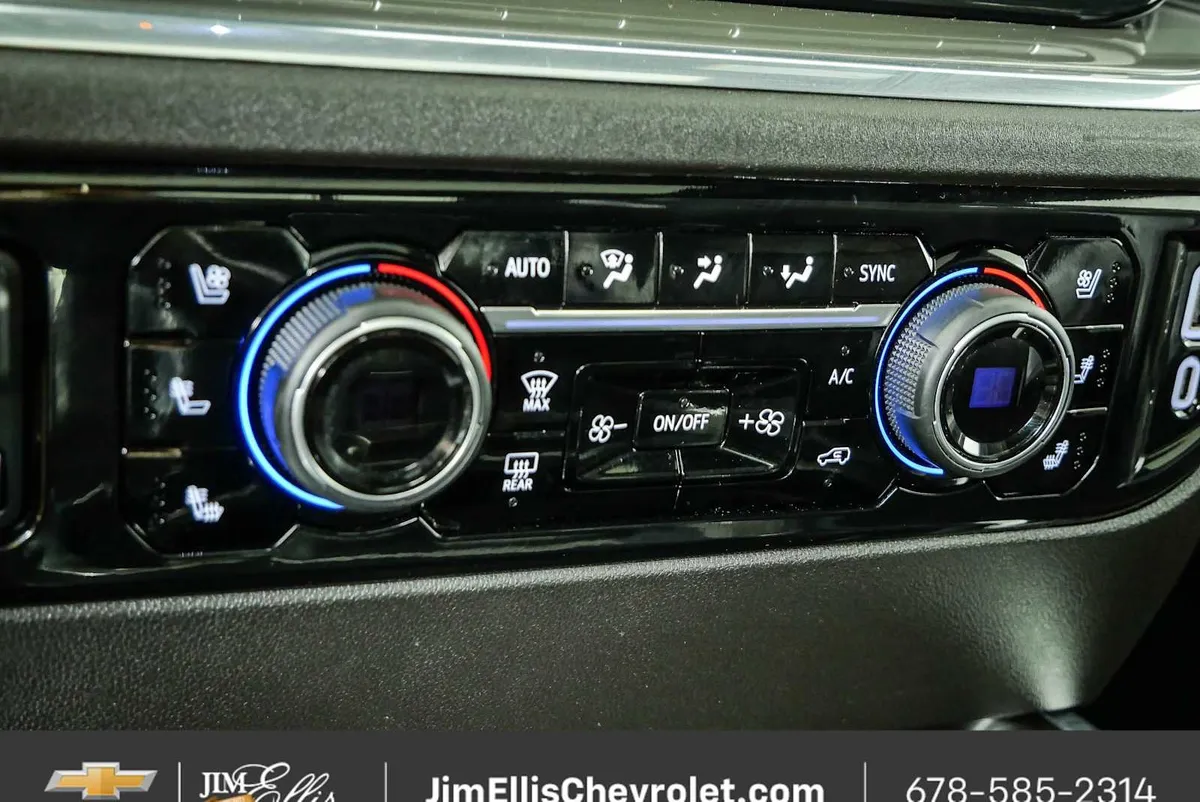 2025 Chevrolet Silverado 2500HD High Country thumbnail 17