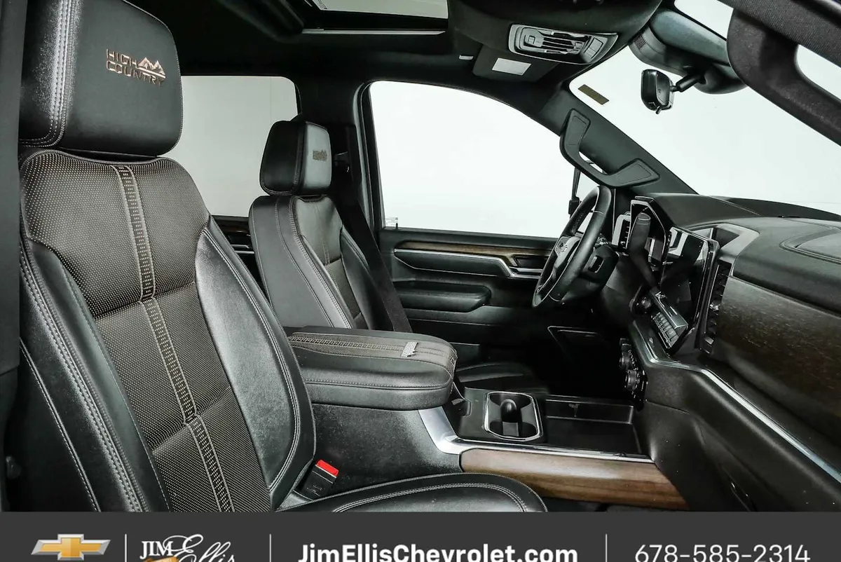 2025 Chevrolet Silverado 2500HD High Country thumbnail 23