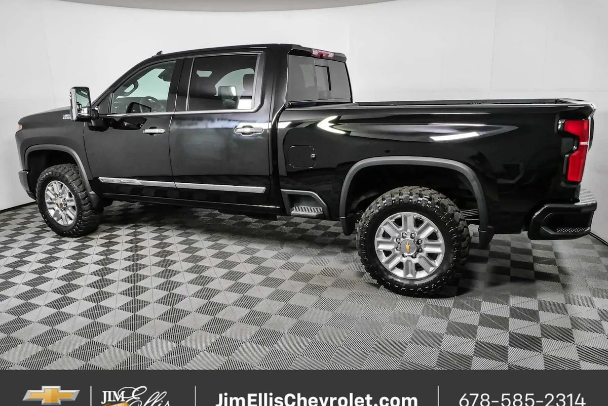 2025 Chevrolet Silverado 2500HD High Country thumbnail 30