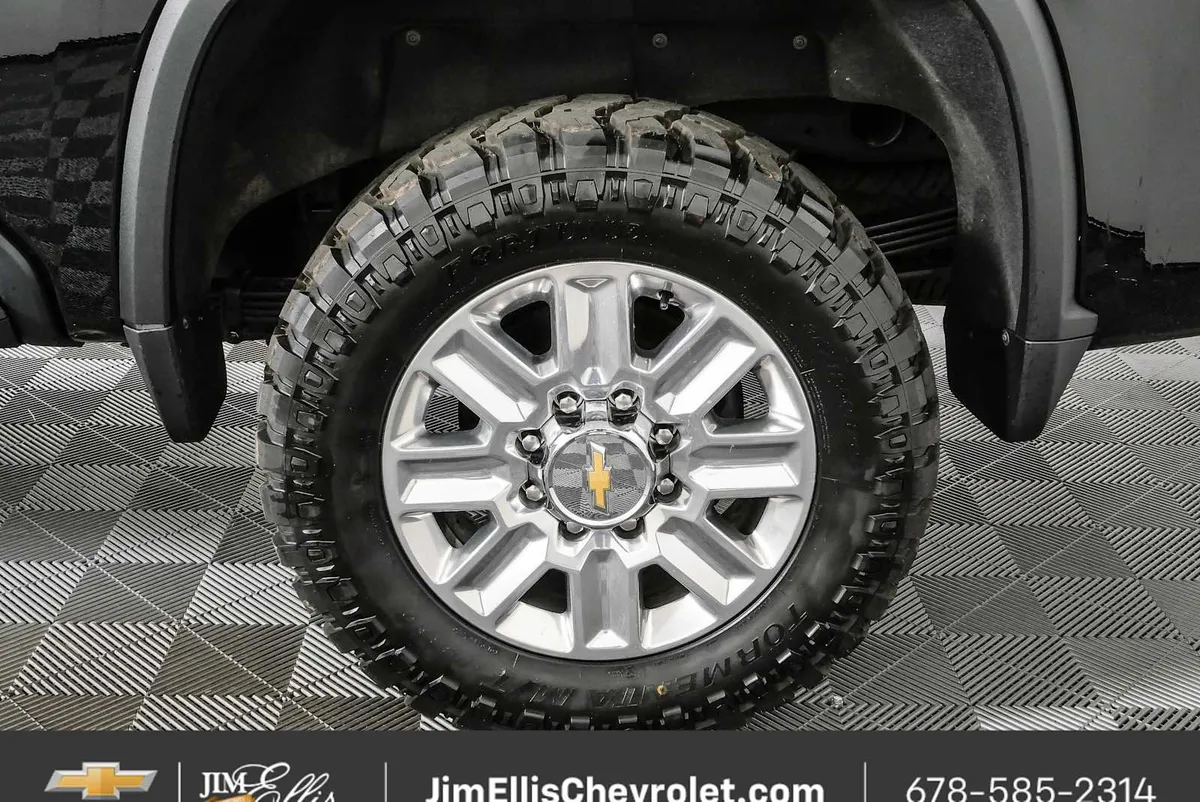 2025 Chevrolet Silverado 2500HD High Country thumbnail 35