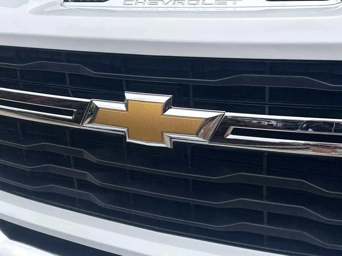 2025 Chevrolet Silverado 2500HD LT thumbnail 16
