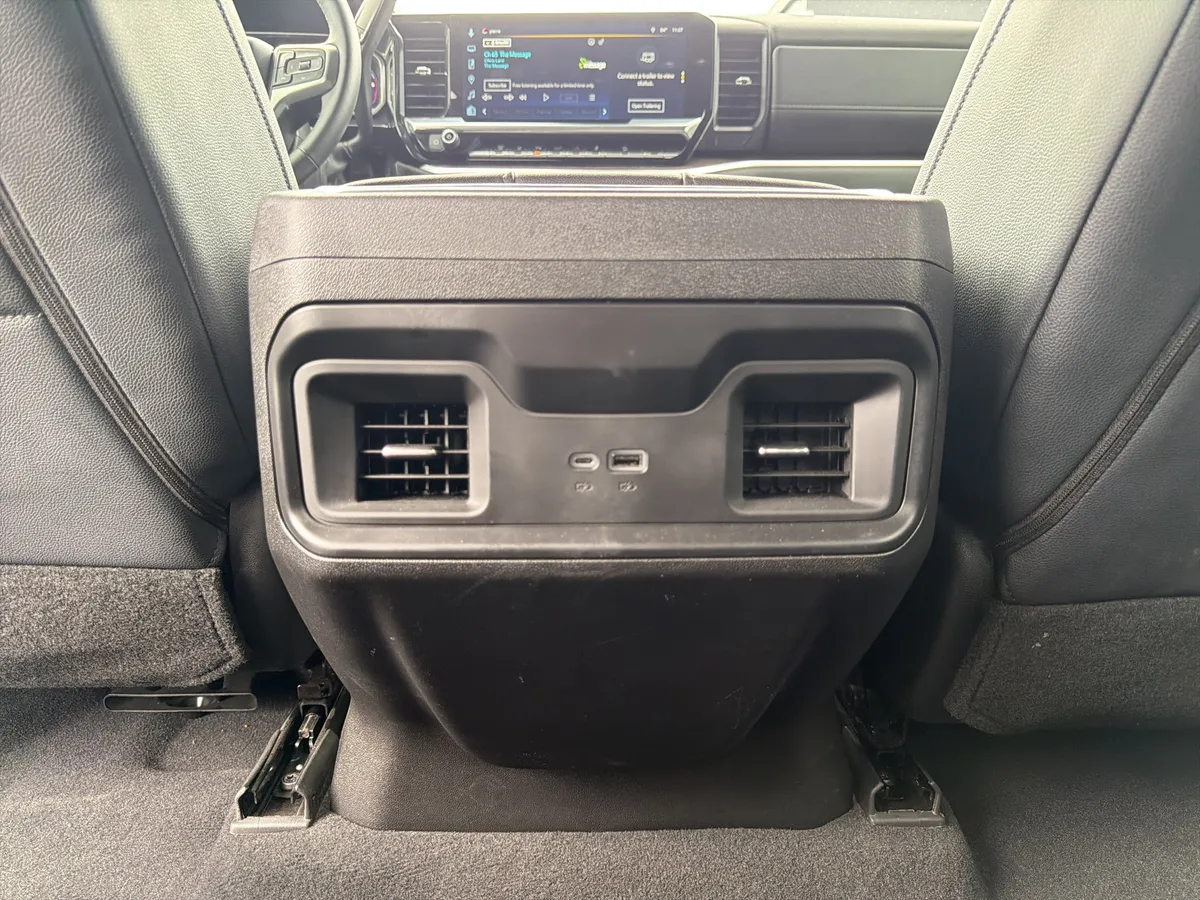 2025 Chevrolet Silverado 2500HD LT thumbnail 41