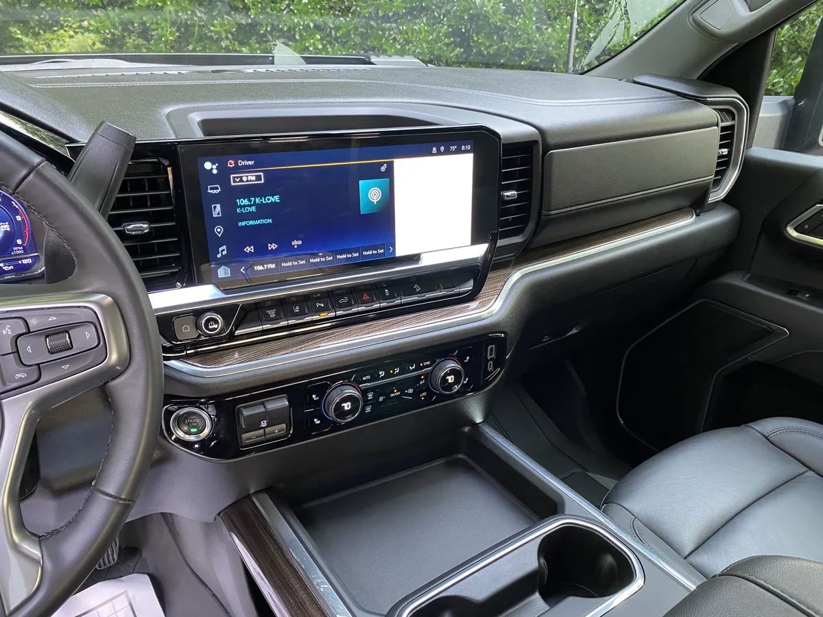 2025 Chevrolet Silverado 2500HD LT thumbnail 23
