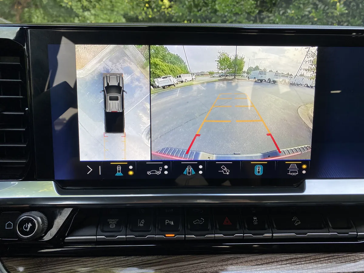 2025 Chevrolet Silverado 2500HD LT thumbnail 26