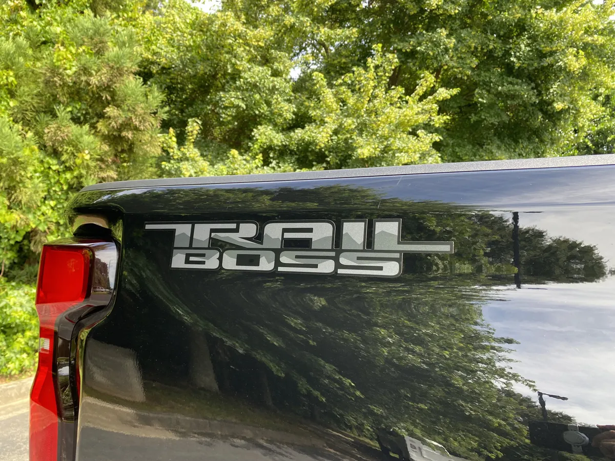 2025 Chevrolet Silverado 2500HD LT thumbnail 44