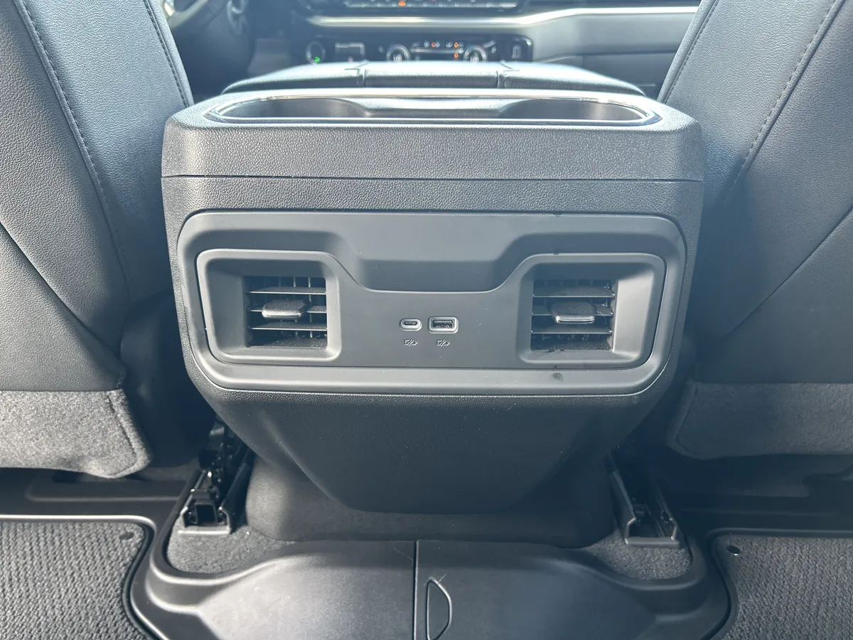 2025 Chevrolet Silverado 2500HD LT thumbnail 27