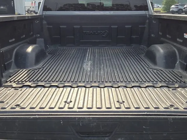 2025 Chevrolet Silverado 2500HD LT thumbnail 13