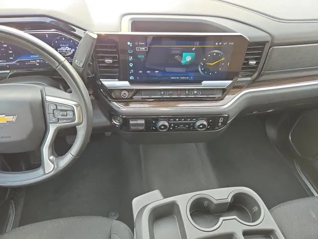 2025 Chevrolet Silverado 2500HD LT thumbnail 22