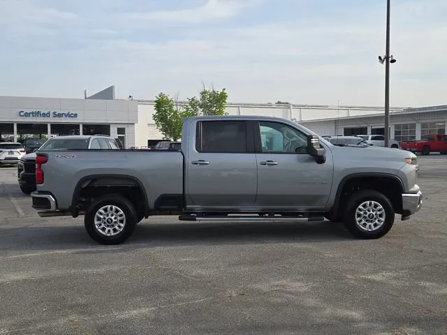 2025 Chevrolet Silverado 2500HD LT thumbnail 8