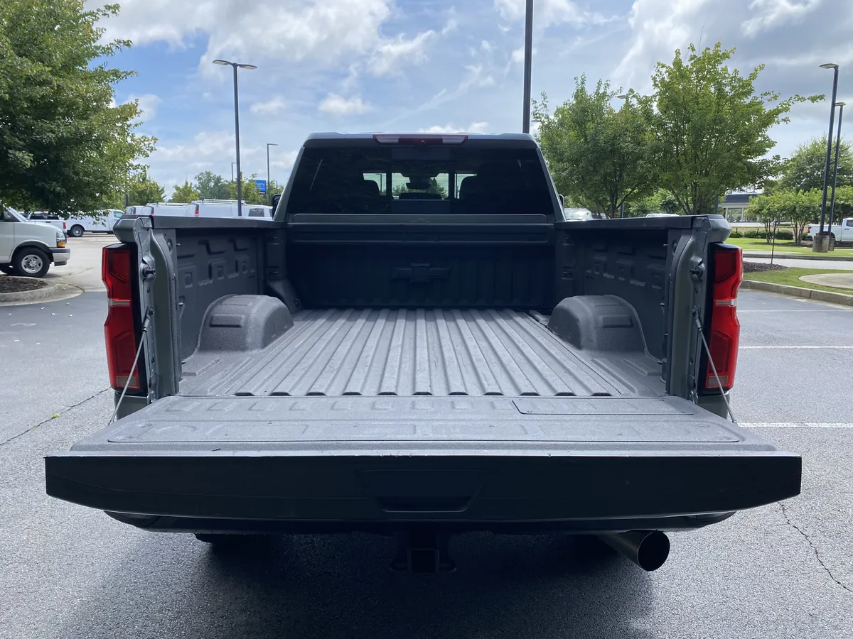 2025 Chevrolet Silverado 2500HD LTZ thumbnail 10