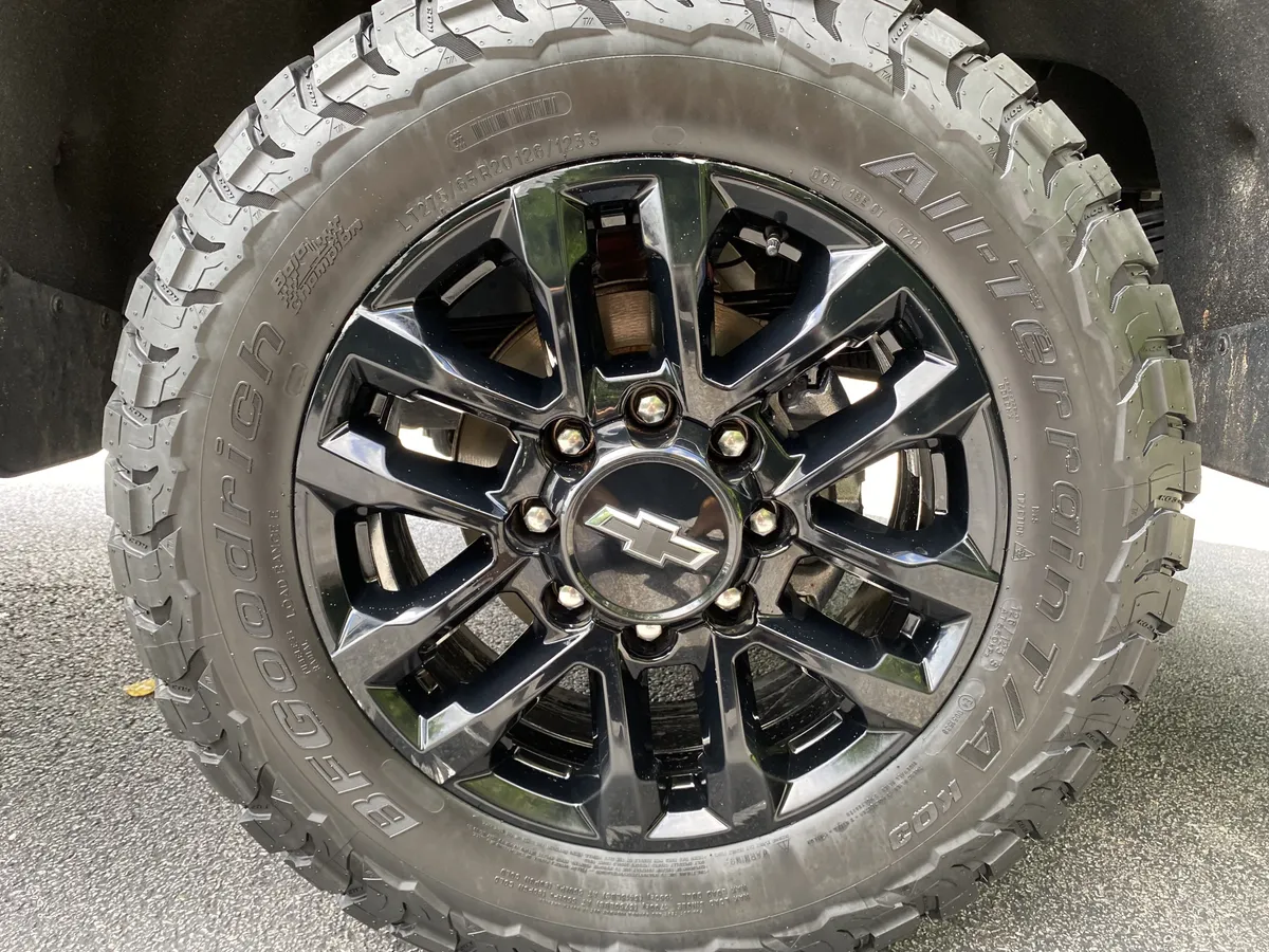2025 Chevrolet Silverado 2500HD LTZ thumbnail 47