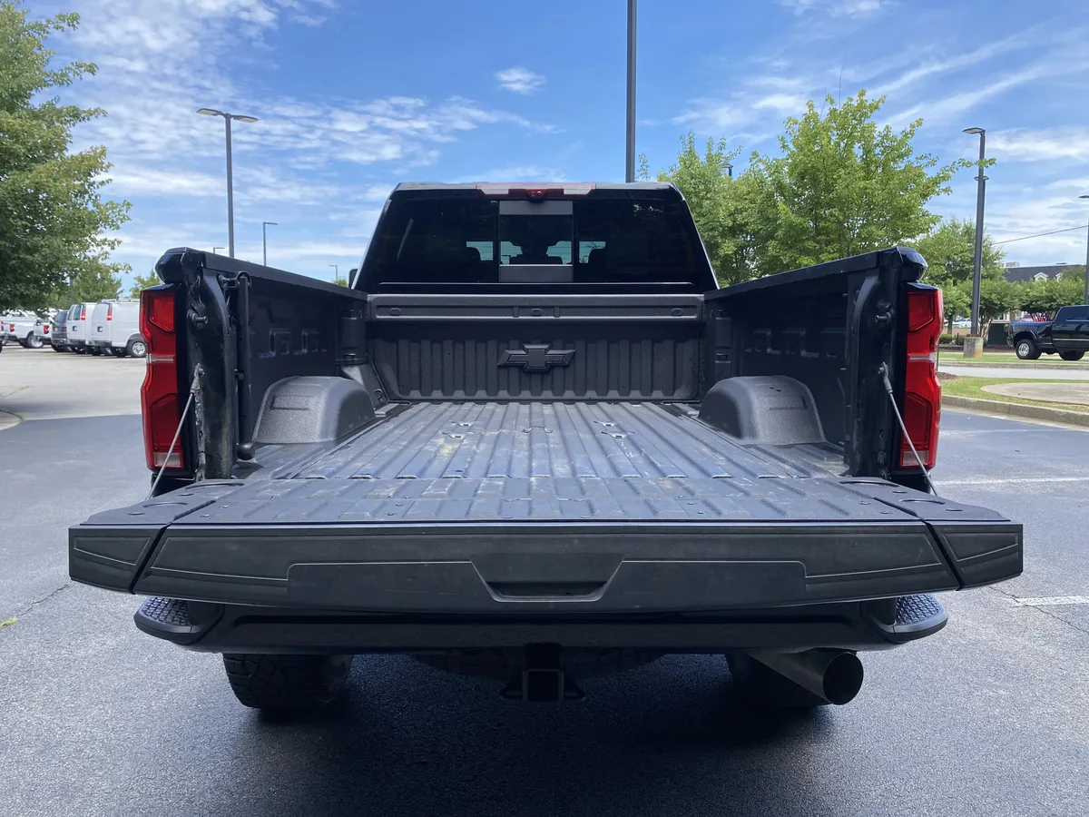 2025 Chevrolet Silverado 2500HD ZR2 thumbnail 11