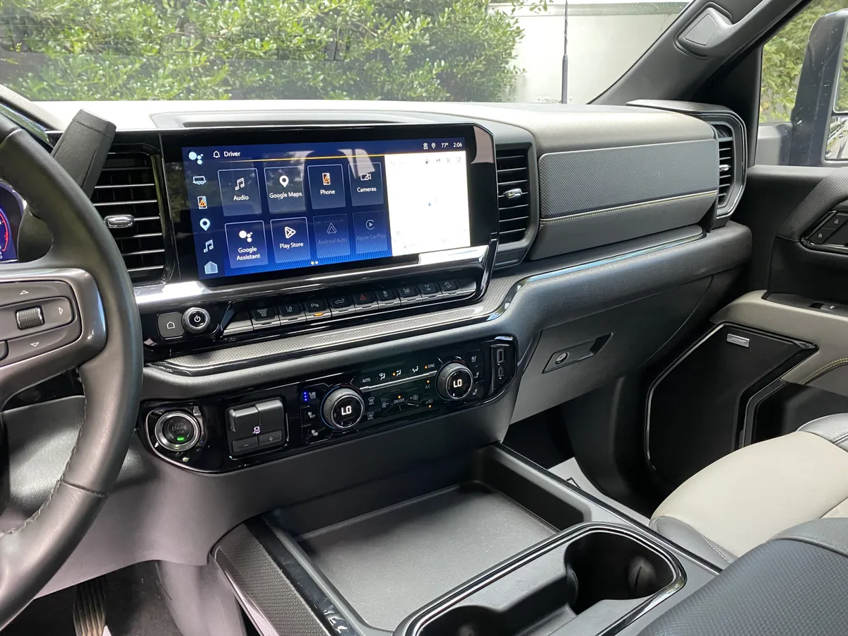 2025 Chevrolet Silverado 2500HD ZR2 thumbnail 24