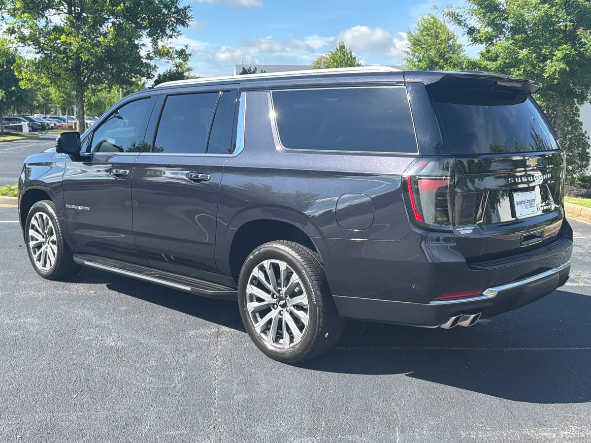 2025 Chevrolet Suburban High Country thumbnail 6