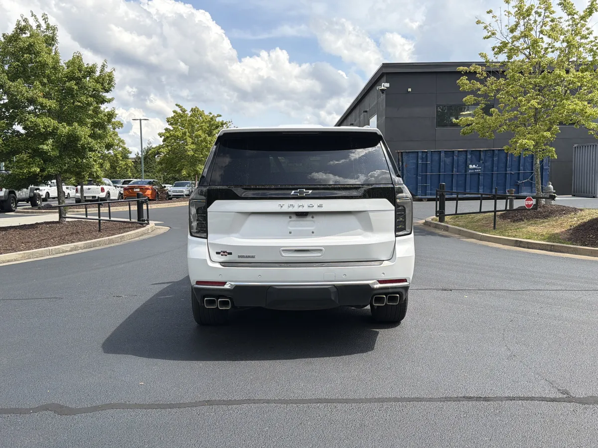 2025 Chevrolet Tahoe High Country thumbnail 14