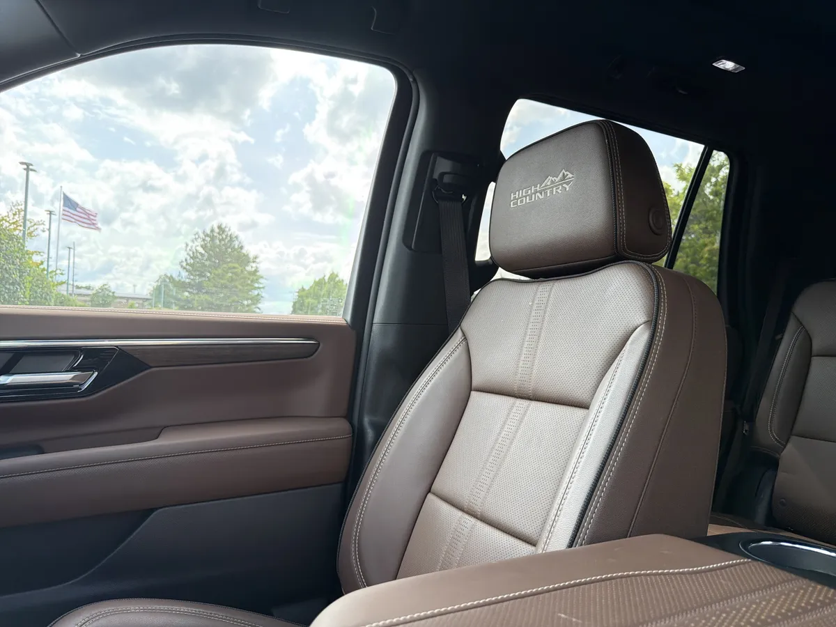 2025 Chevrolet Tahoe High Country thumbnail 26