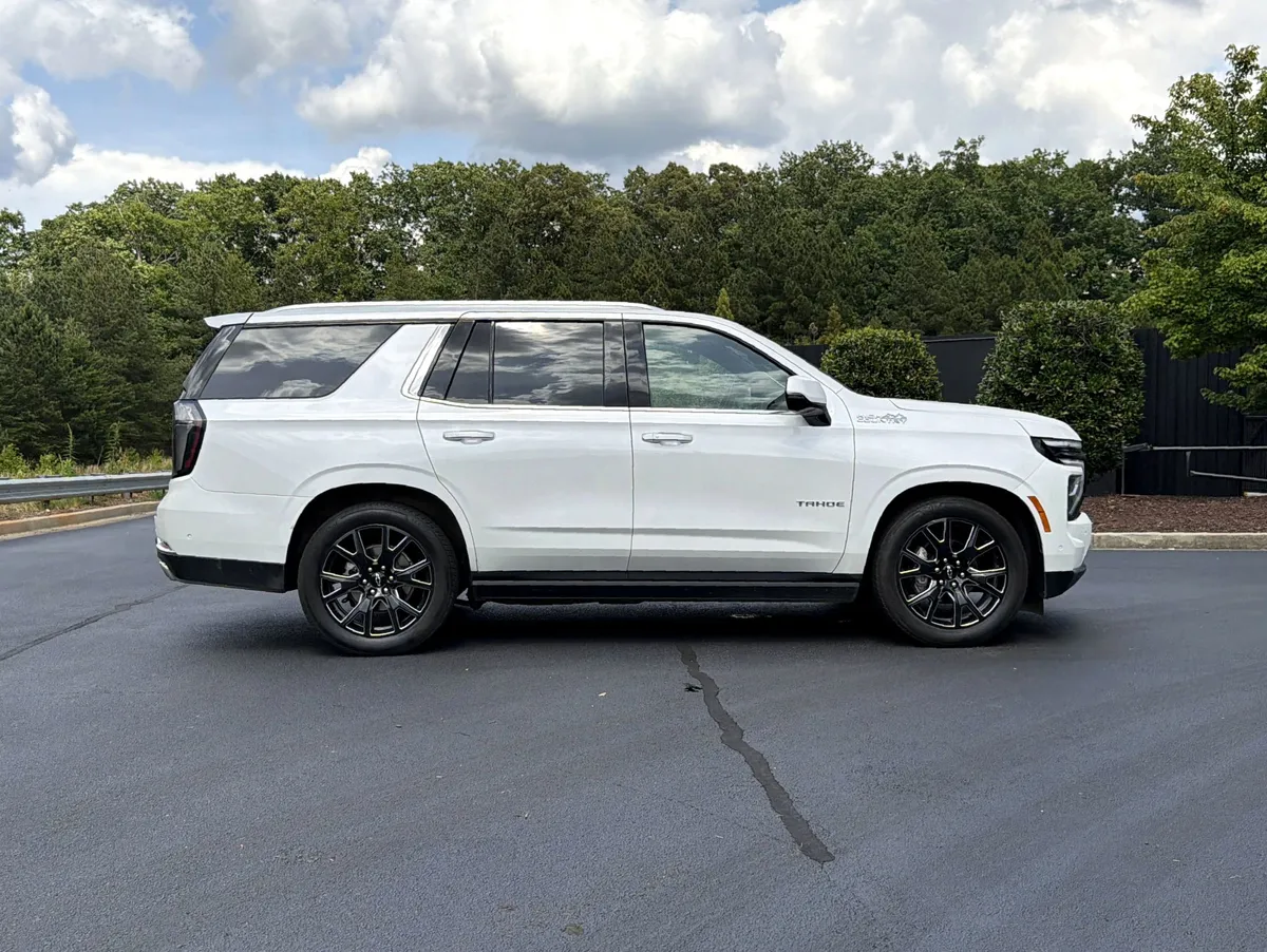 2025 Chevrolet Tahoe High Country thumbnail 4