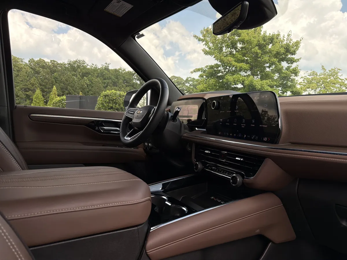 2025 Chevrolet Tahoe High Country thumbnail 5