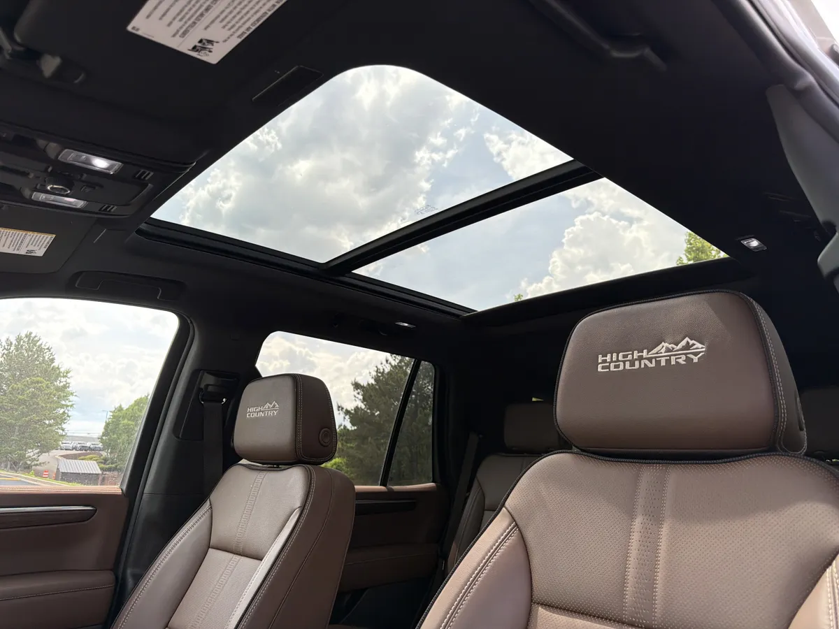 2025 Chevrolet Tahoe High Country thumbnail 7